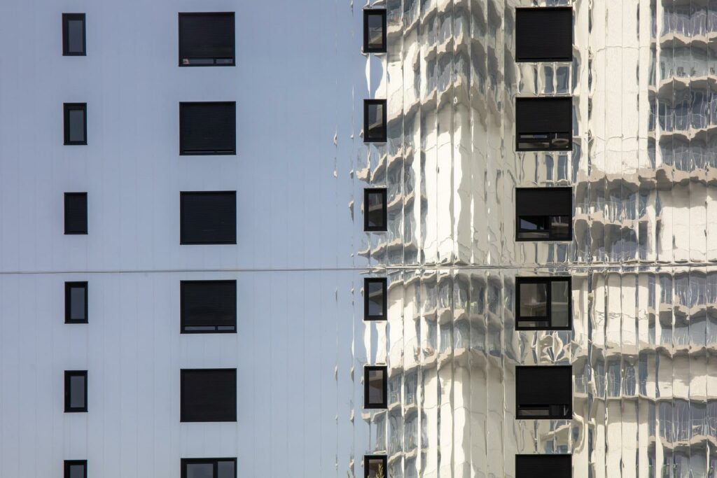 Marc Josse - Photographe pilote de drone Rennes - Architecture Keredes Hera 2